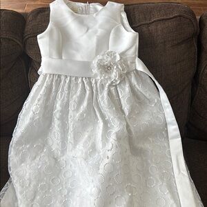 American Princess White Sleeveless Crew Neck Gown